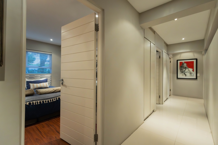 To Let 3 Bedroom Property for Rent in Sea Point Western Cape
